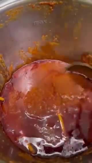 Gambar langkah 3 resipi Kari Ayam Kerisek.