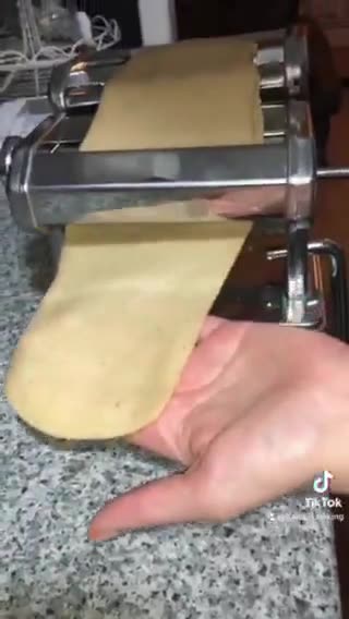 صورة لخطوة 1 من وصفة شباكية المغربية 💯