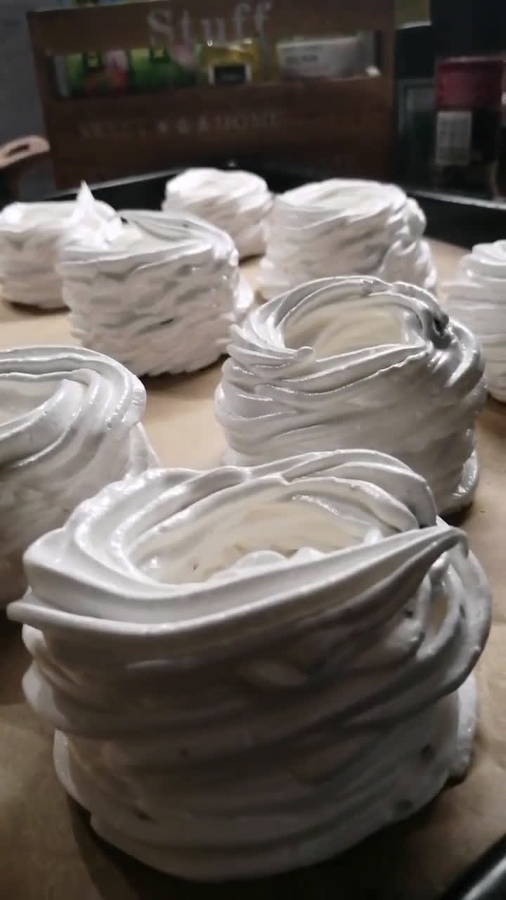 Mini Dacquoise z orzechami i daktylami 👌 krok przepisu 2 zdjęcie