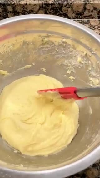 Foto del paso 3 de la receta: Rosquillas con leche condensada