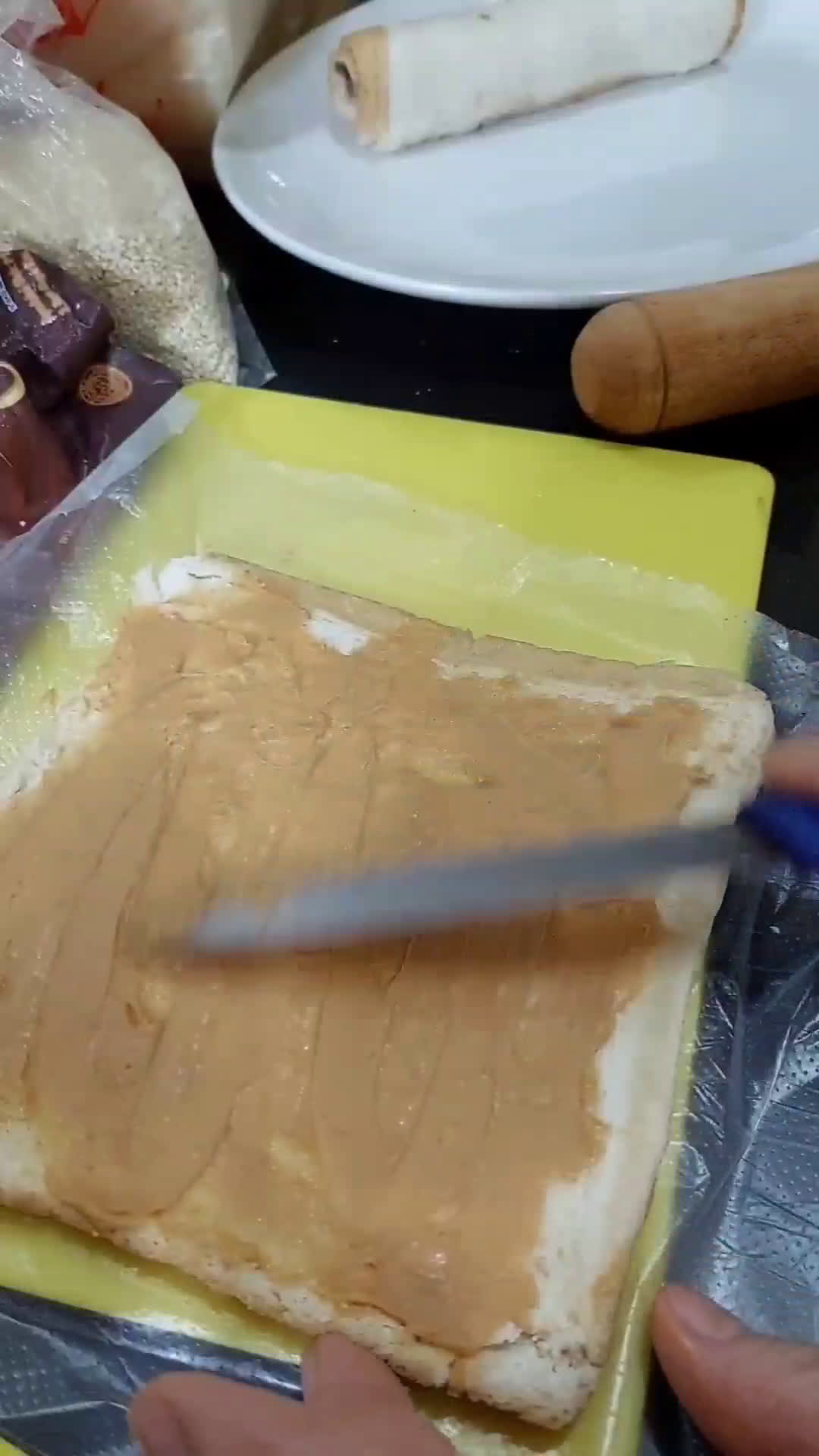 Foto langkah ke 2 dari resep Roti Tawar Gulung (287).
