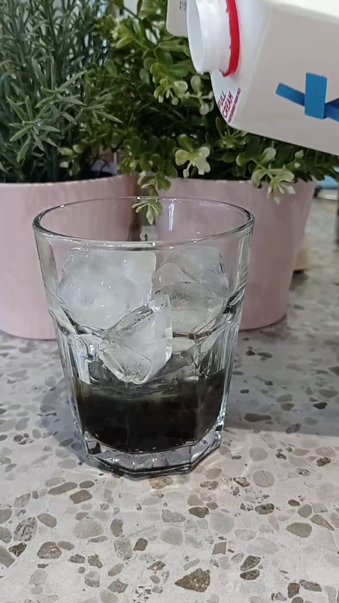 Foto langkah ke 4 dari resep Kopi susu cincau.