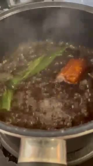 Foto langkah ke 2 dari resep Bubur Jagung kurma.