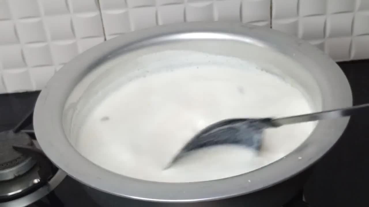 A picture of step 4 of Kesar Badam ka Sarbat.