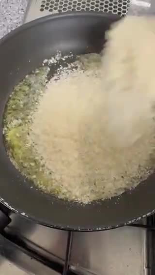Foto del passaggio 4 della ricetta Strudel di Mele