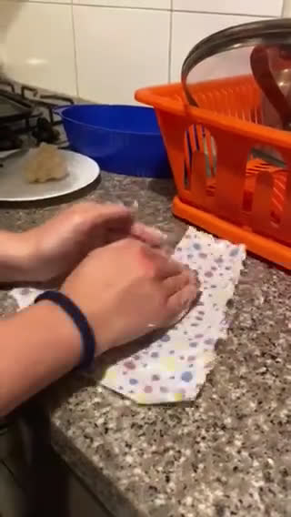 Foto del paso 2 de la receta: Arepas con queso campesinooo😋🤤