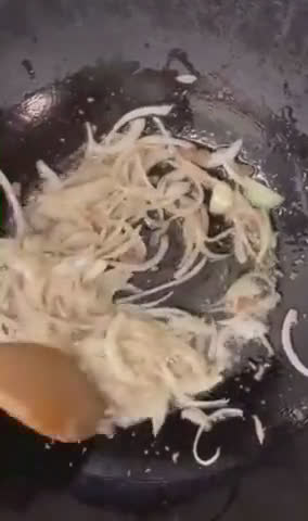 A picture of step 5 of Shrimp Fried Vermicelli/Bihun Goreng Udang.