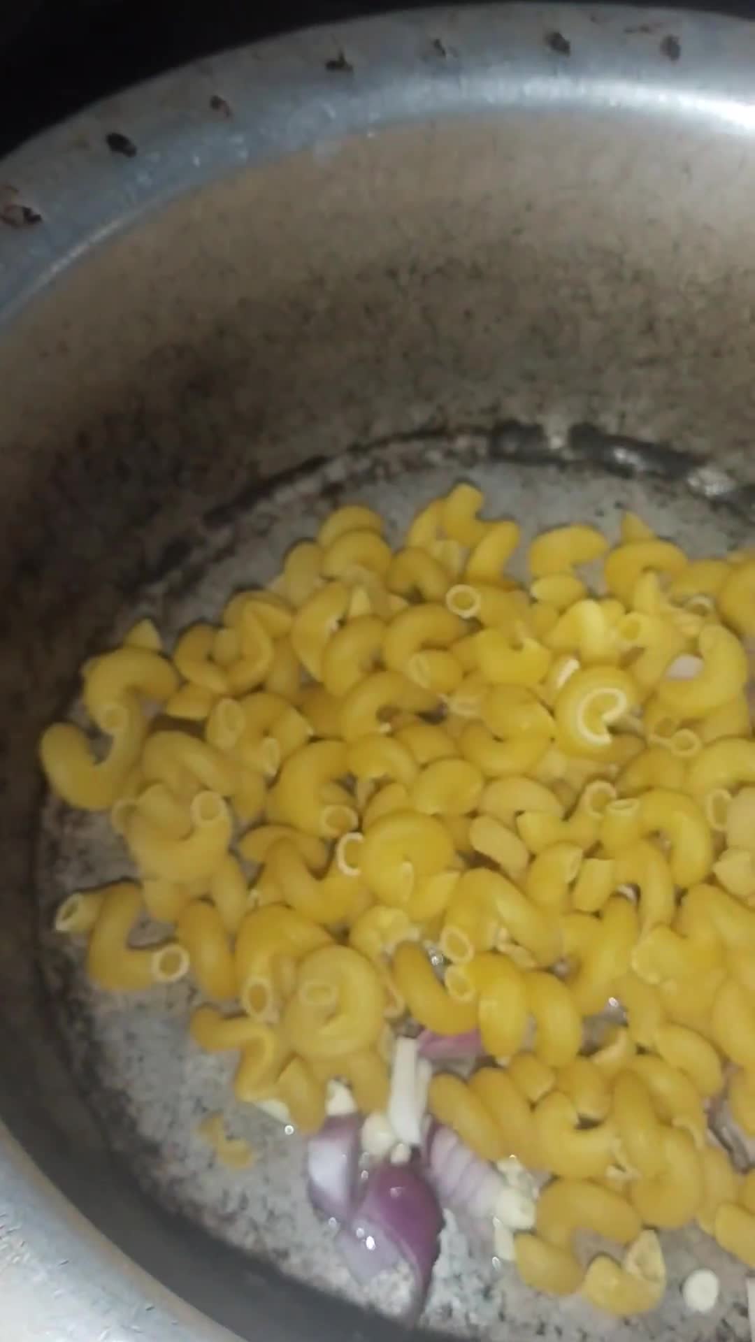 A picture of step 3 of Instant Macaroni with leftover karahi.