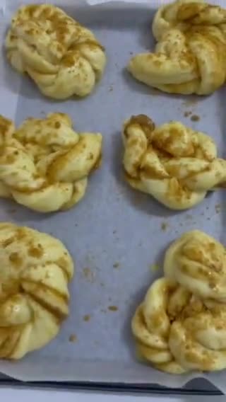 Gambar langkah 7 resipi Biscoff bread.