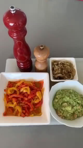 Foto del paso 4 de la receta: Guacamole Tradicional 🥑🌶🇲🇽