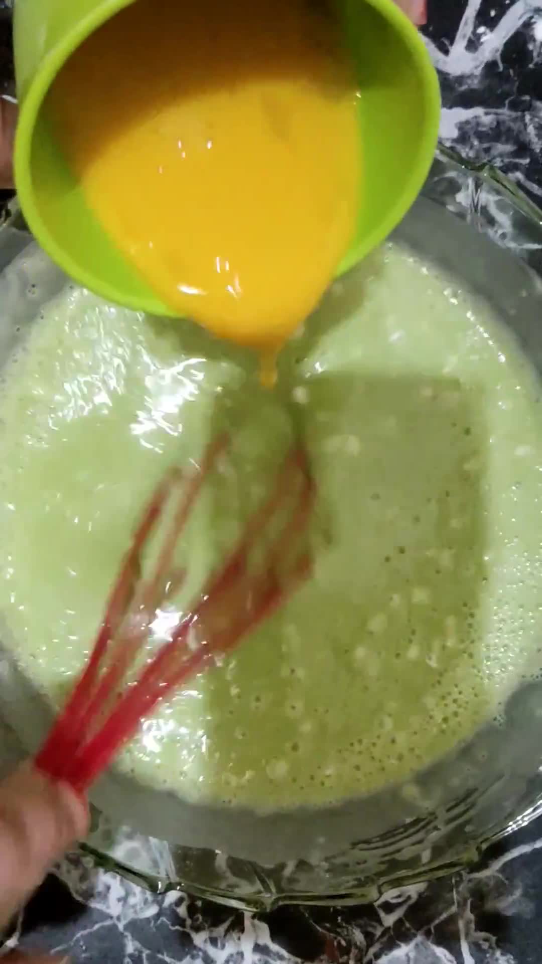 Foto langkah ke 6 dari resep Bika Ambon Pandan Anti Gagal.