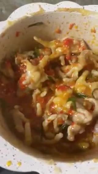 Foto langkah ke 4 dari resep Ceker tanpa tulang pedass.
