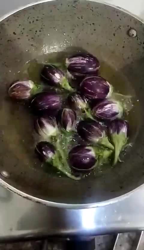 साबुत मसाला बैंगन रेसिपी चरण 4 फोटो