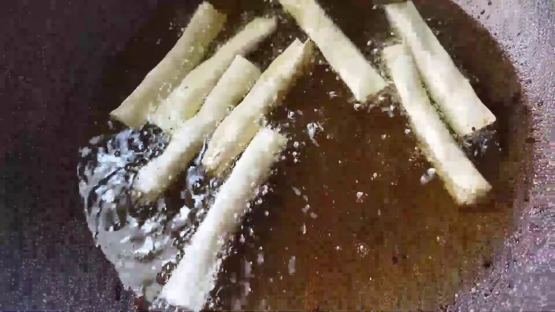 Foto langkah ke 4 dari resep Pangsit keju aroma (cemilan 3 bahan).