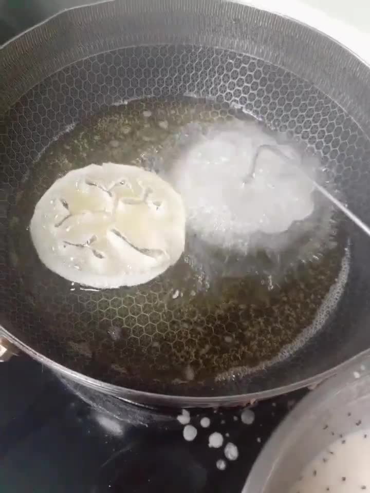 Foto langkah ke 4 dari resep 202. Kembang Goyang.