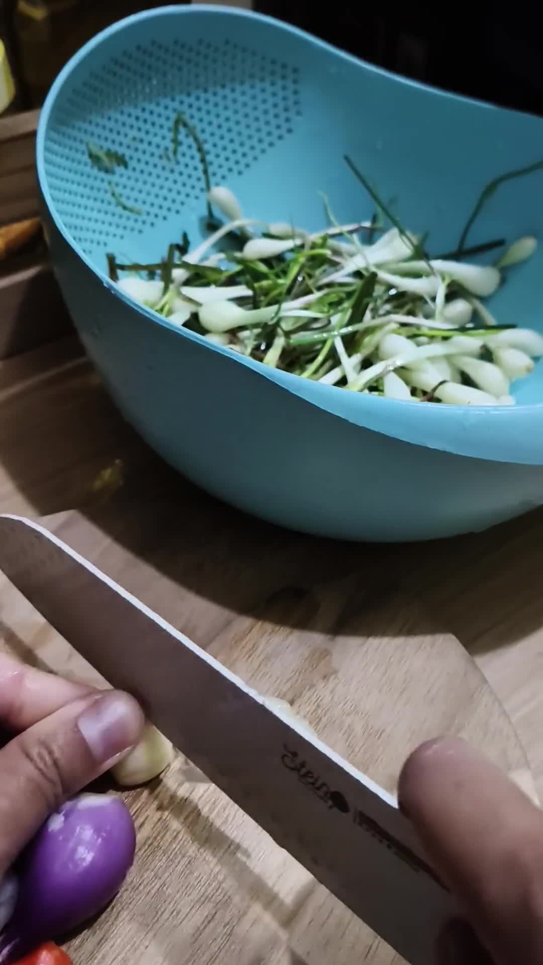 Foto langkah ke 2 dari resep Lengkio Tumis Kecap.