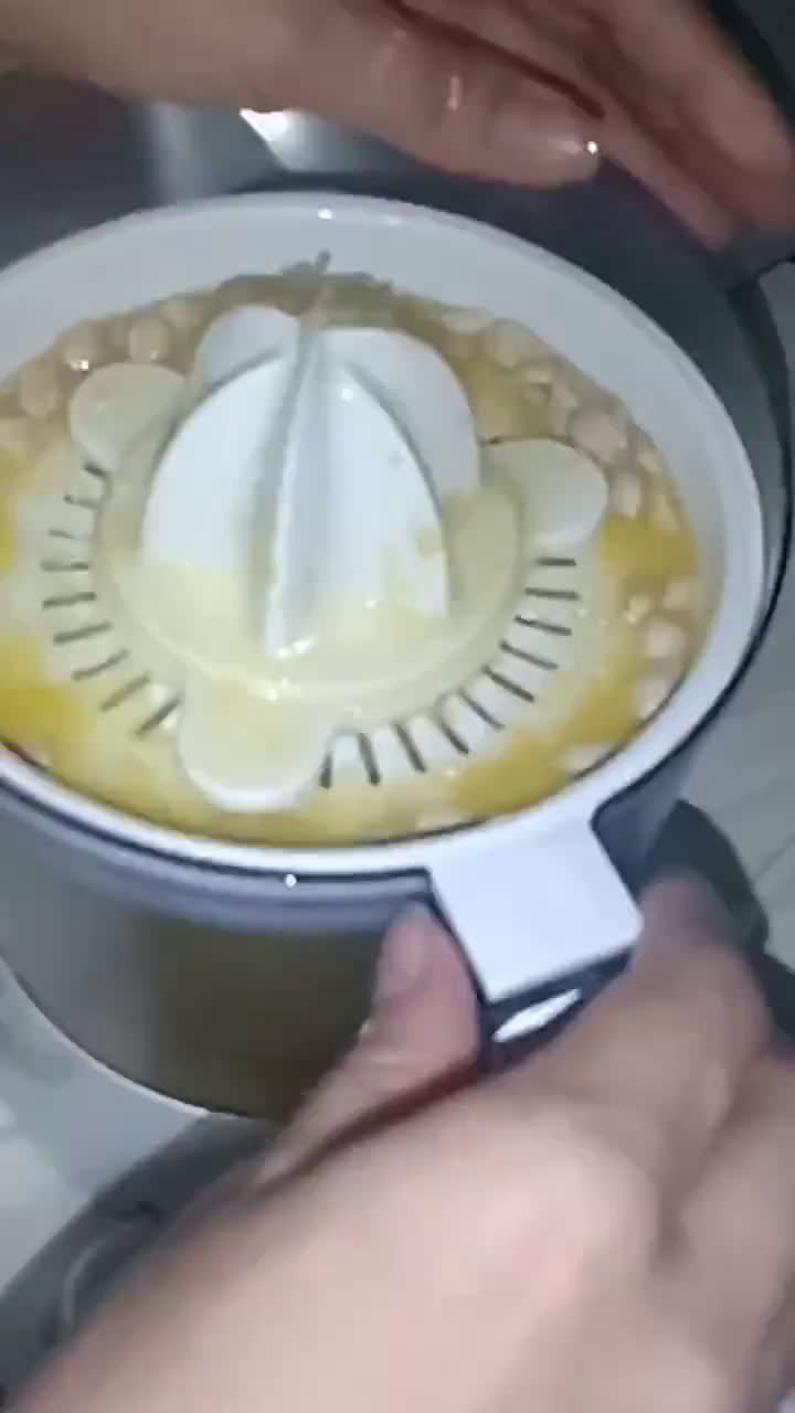 Foto del paso 1 de la receta: Torta de zanahoria sin leche