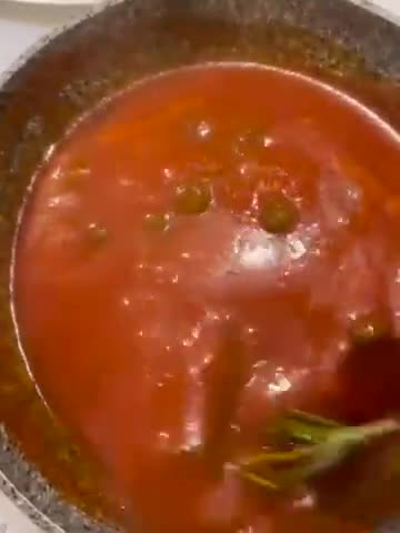 Foto del passaggio 3 della ricetta Merluzzo panato su salsa di pomodoro