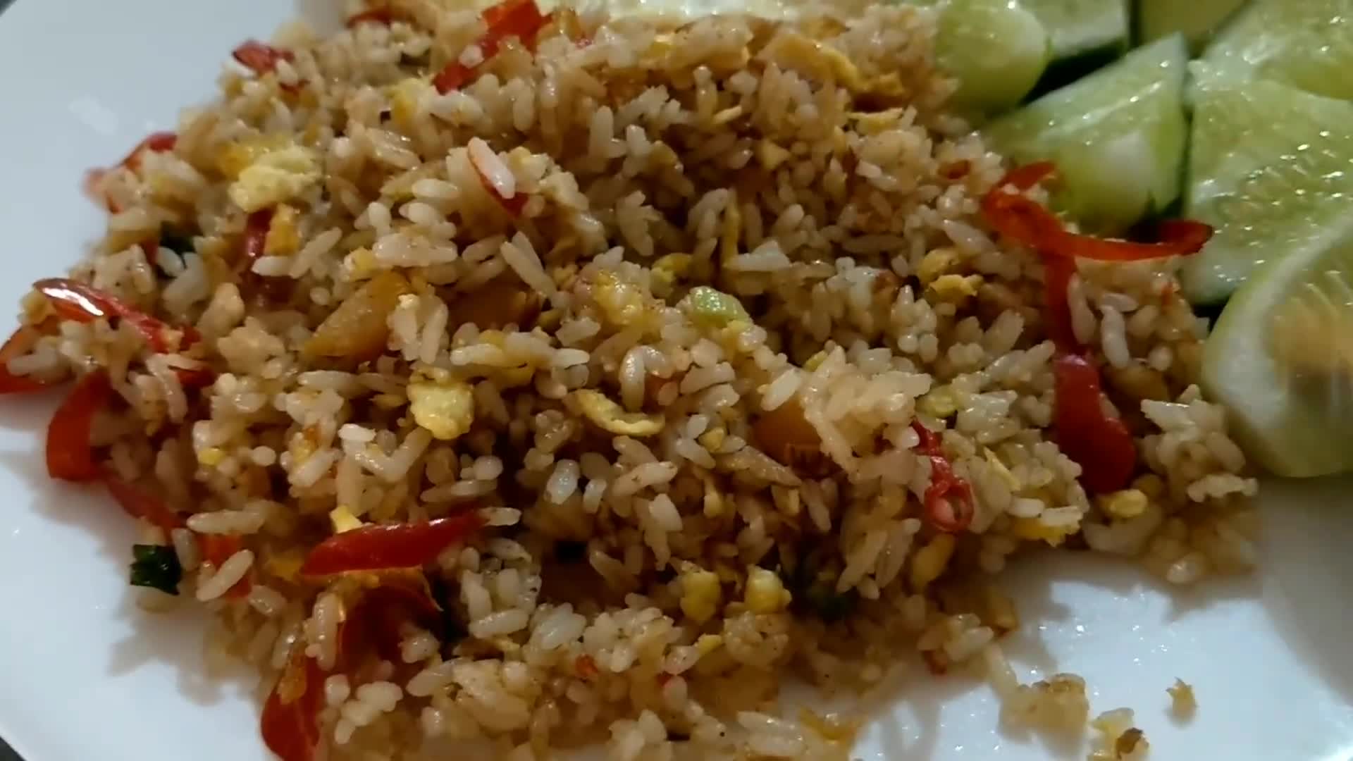 Foto langkah ke 3 dari resep Nasi goreng ikan asin.