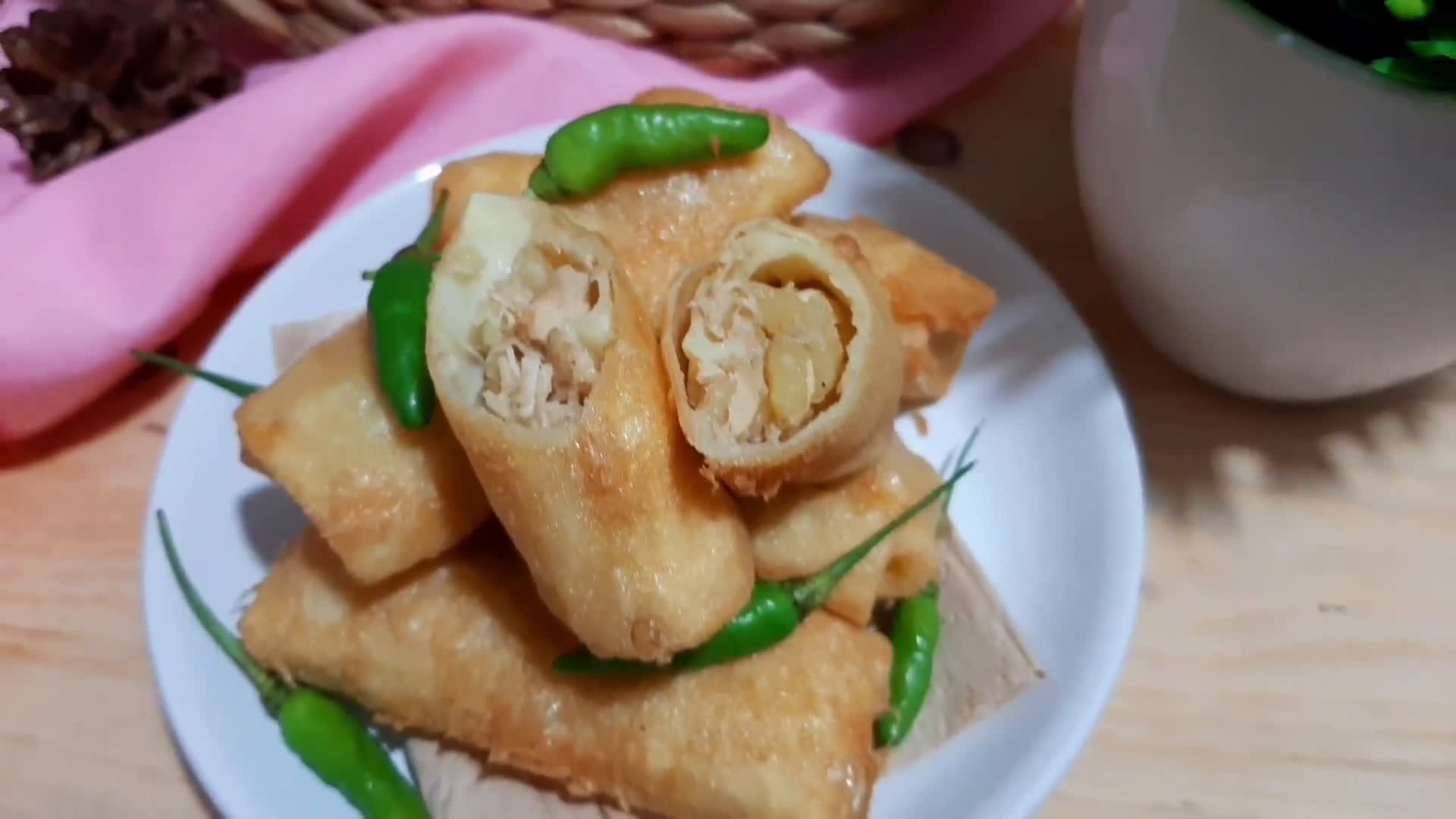 Foto langkah ke 7 dari resep Sosis Solo Menggunakan Kulit Gluten Free.