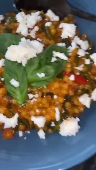 Une image de l'étape 6 de Risotto de couscous perlé tomates & feta.