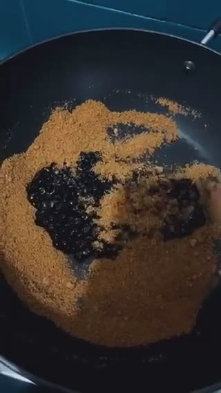 Foto langkah ke 4 dari resep Brown Sugar Fresh Milk (Xing Fu Tang) 🧋🍯🥛.
