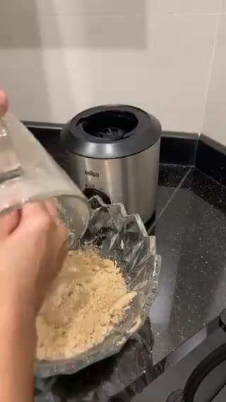 صورة لخطوة 1 من وصفة حلى التوست 🍞