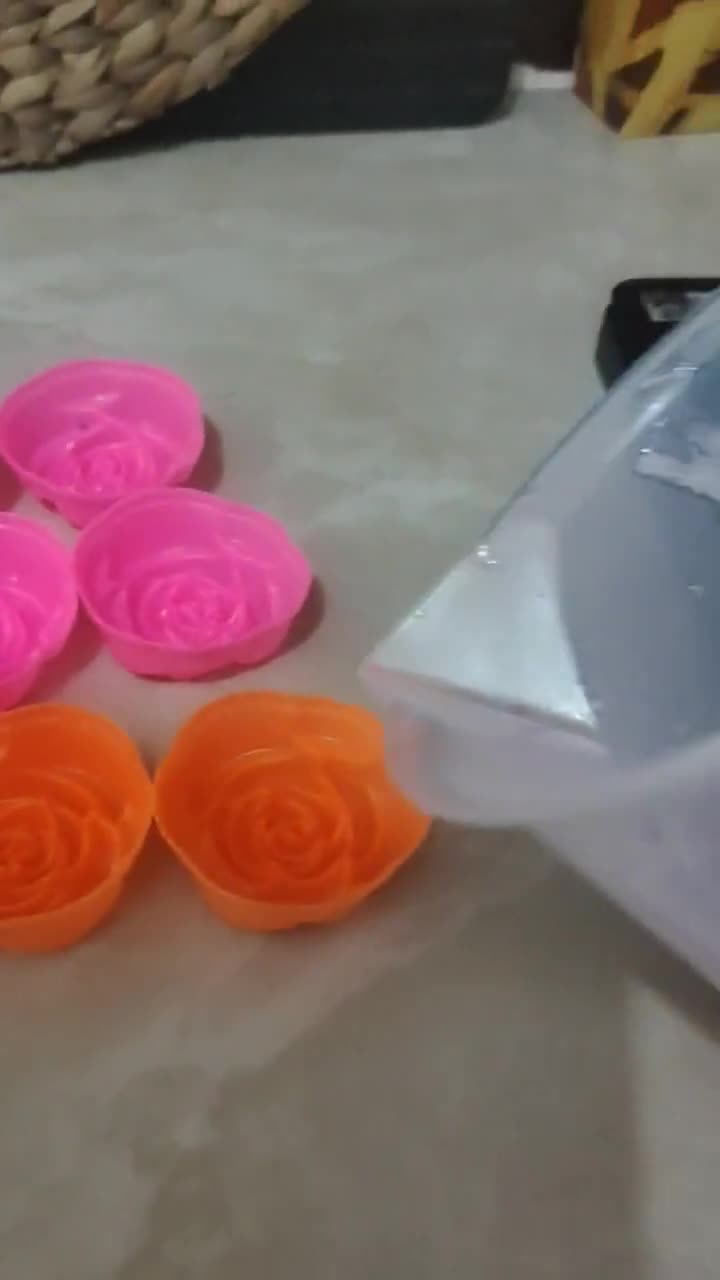 Foto langkah ke 4 dari resep Puding Mawar Kaca.