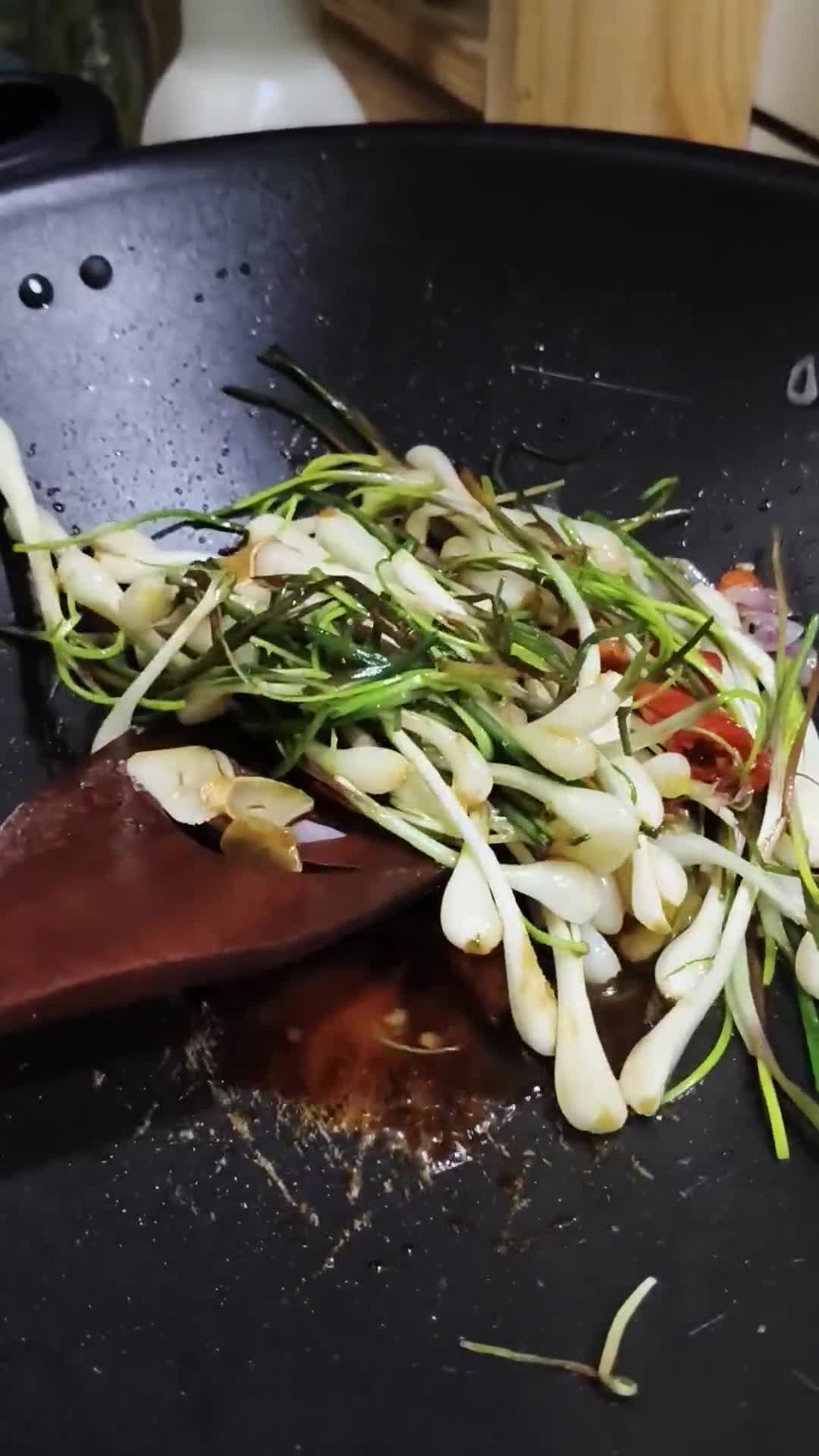 Foto langkah ke 8 dari resep Lengkio Tumis Kecap.