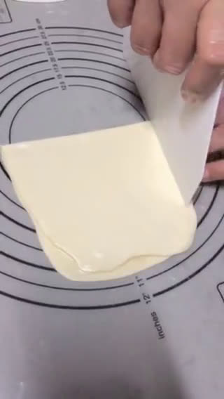 Gambar langkah 4 resipi Roti Canai Cina.