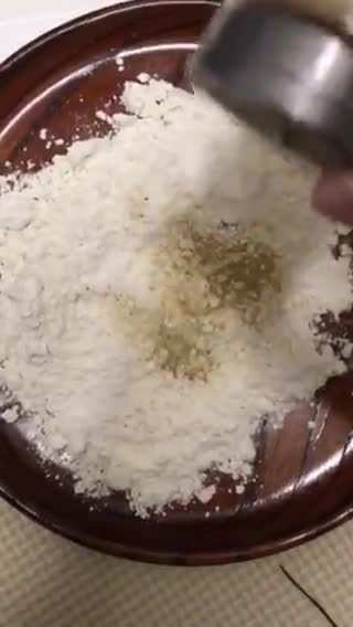 Foto langkah ke 3 dari resep Bawang Bombay slice Goreng krispi.