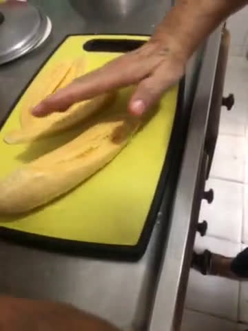 Foto del paso 2 de la receta: Tajadas de plátano maduro