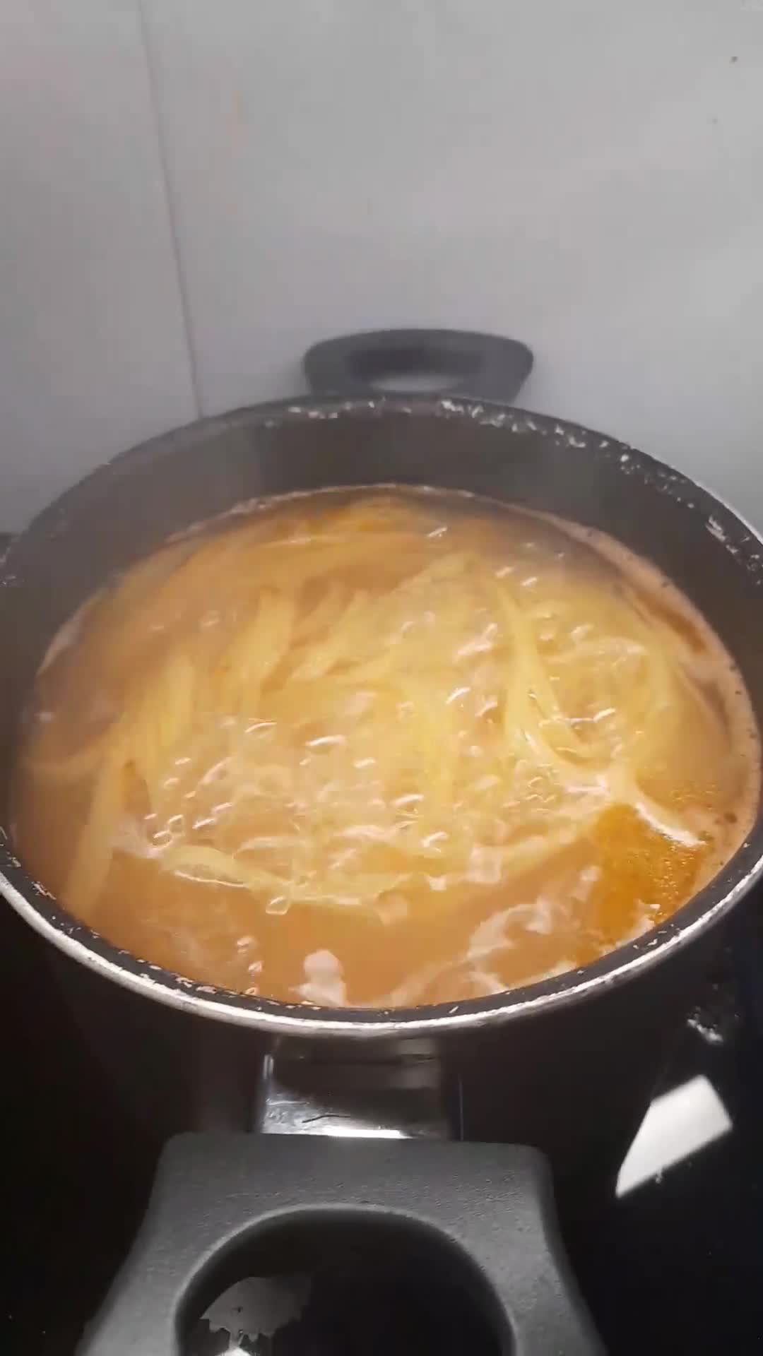 Foto del paso 6 de la receta: Tallarines con salsa de albahaca