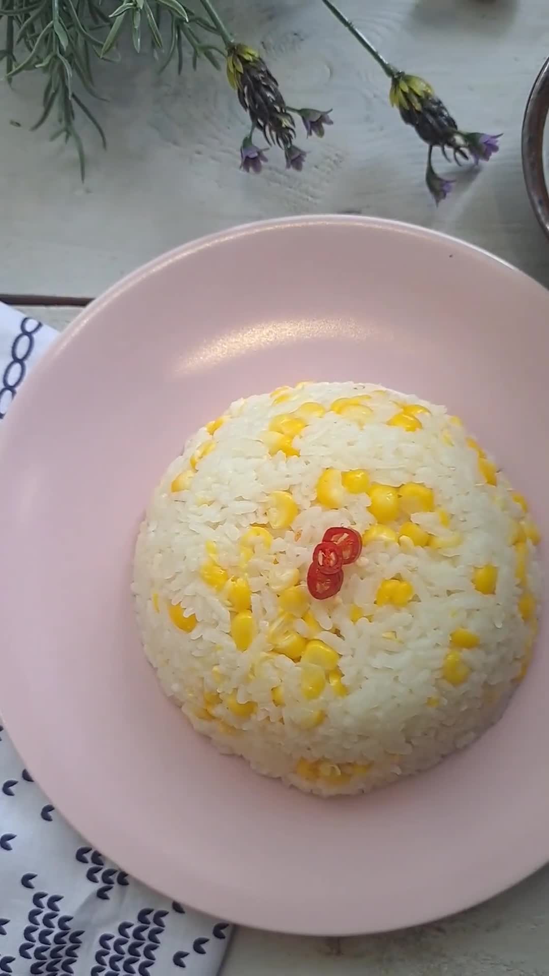 Foto langkah ke 4 dari resep Nasi Jagung Rice Cooker.