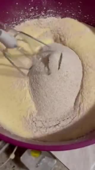 Foto del passaggio 2 della ricetta Torta MELE 🍎 all’alchermes