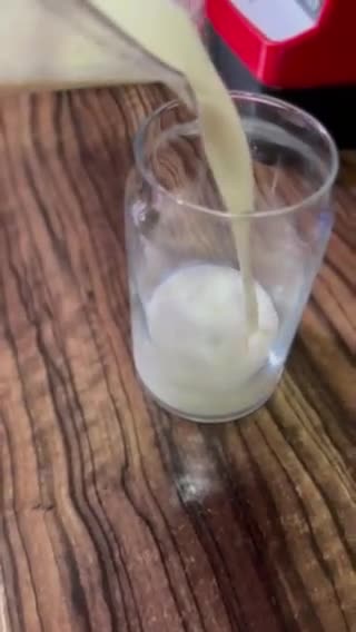 A picture of step 2 of Brazilian lemonade.