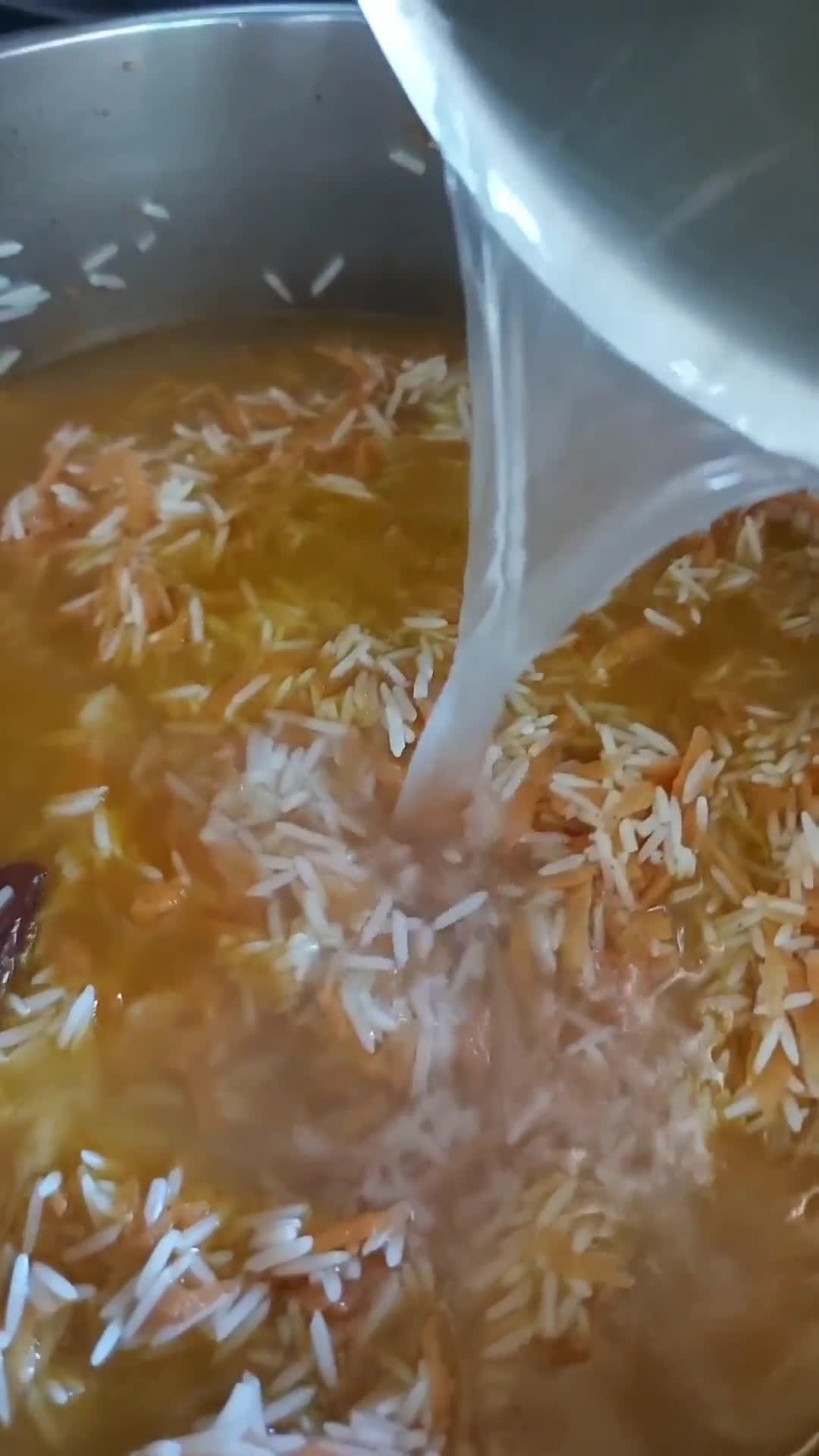 صورة لخطوة 1 من وصفة رز بخاري