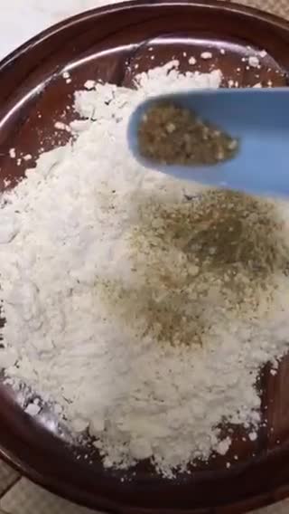 Foto langkah ke 3 dari resep Bawang Bombay slice Goreng krispi.
