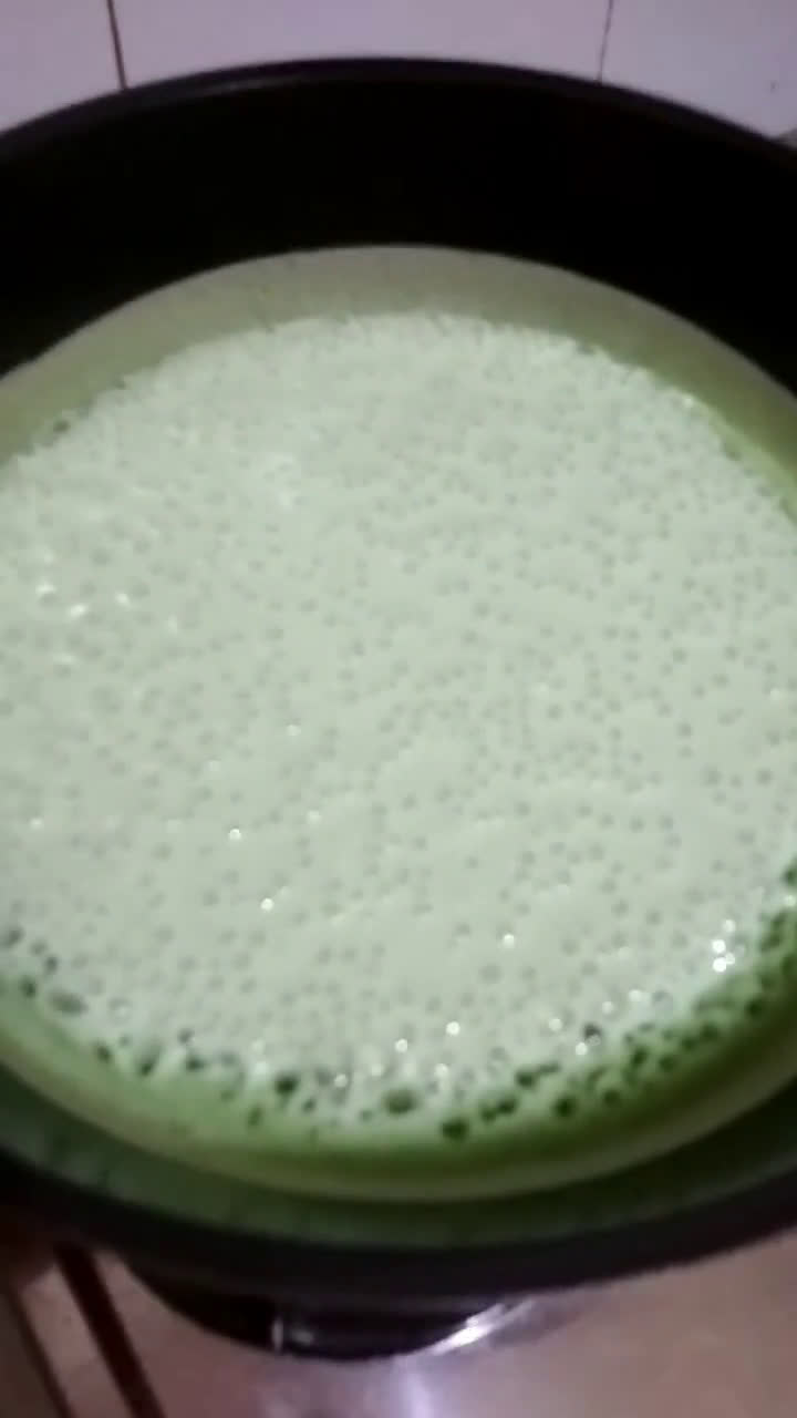 Foto langkah ke 3 dari resep Martabak manis tanpa telur.