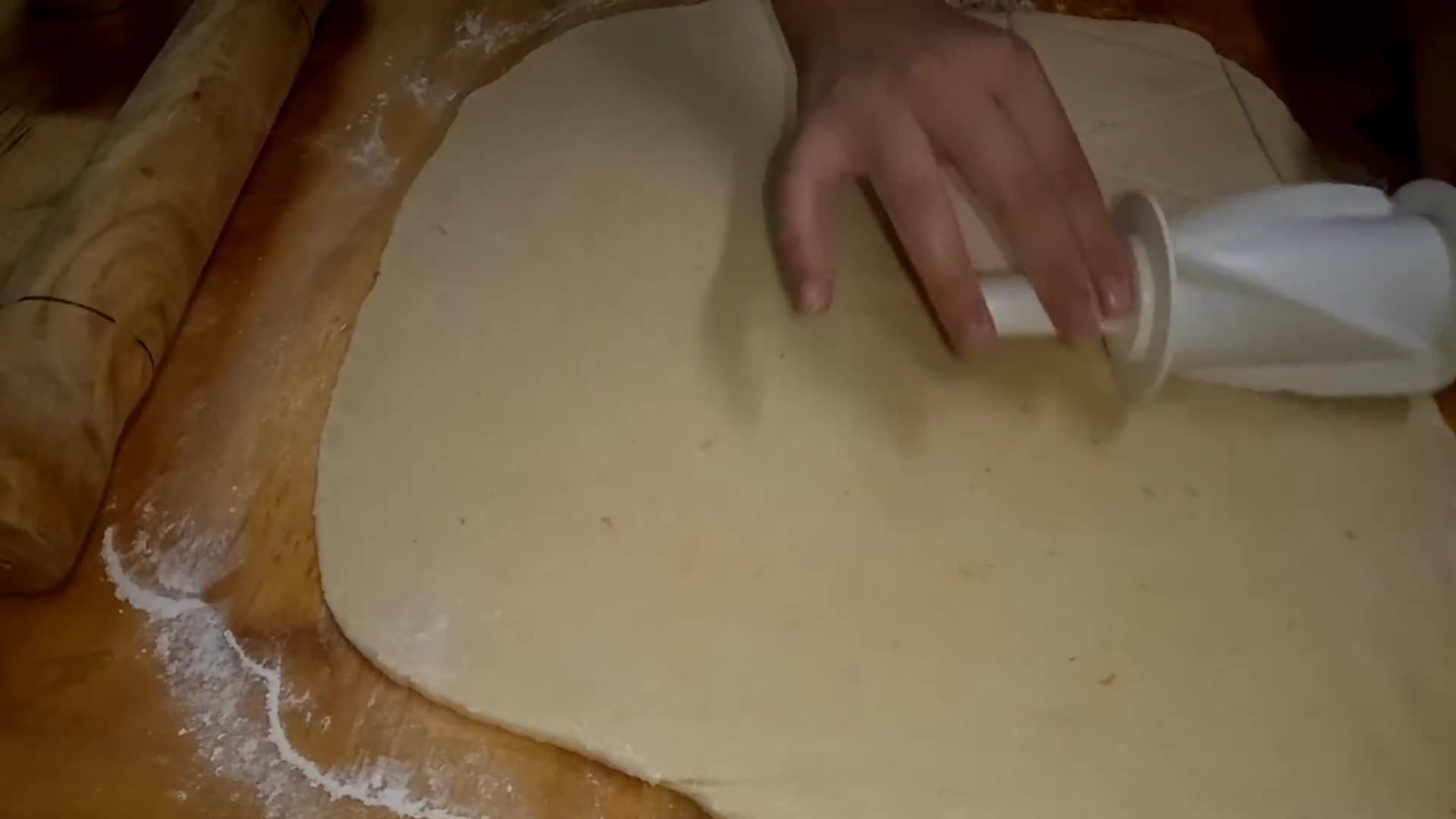 Foto del paso 10 de la receta: Medialunas fáciles