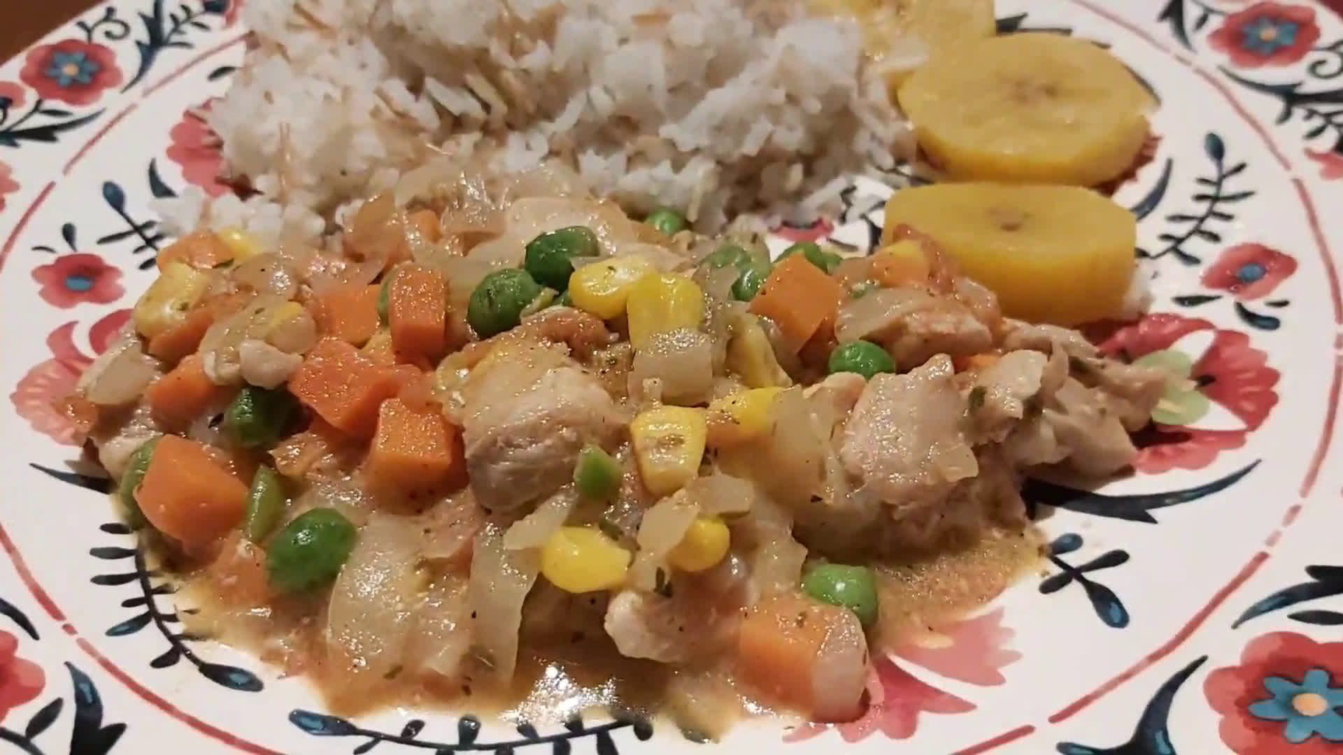 Foto del paso 3 de la receta: Salteado de pollo! Receta rápida #recetasconpollo #Cookpad