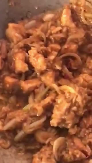 Foto langkah ke 6 dari resep Ayam Goreng Saus Mentega.