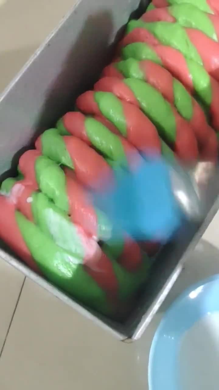 Foto langkah ke 11 dari resep Roti Tawar Ulir.