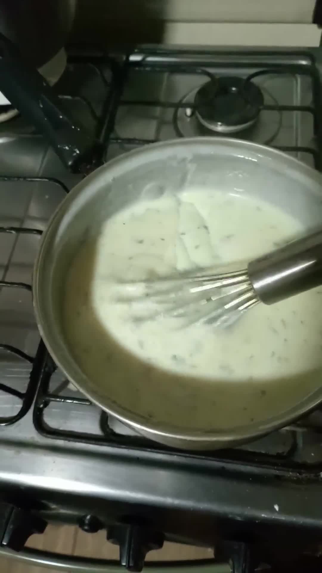 Foto del paso 2 de la receta: Mi salsa caruso, con moñitas
