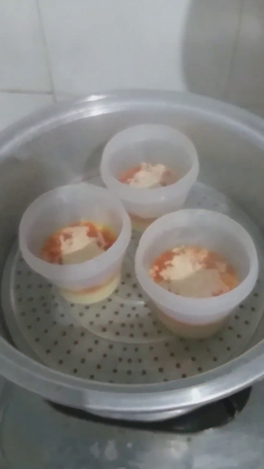 Foto langkah ke 7 dari resep Snack MPASI Tinggi Kalori - Kentang Tomat Kukus.