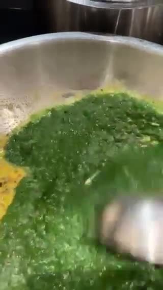 ढाबा स्टाइल पालक करी (Dhaba style palak curry recipe in hindi) रेसिपी चरण 4 फोटो