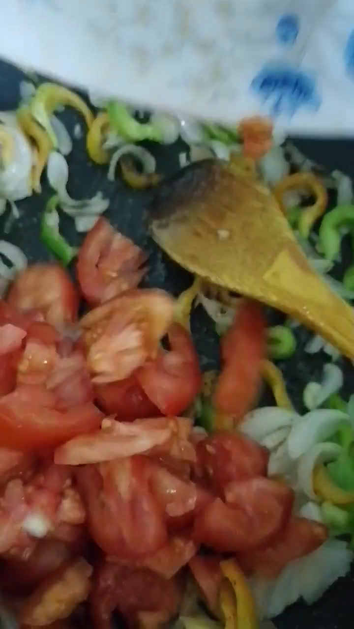 صورة لخطوة 2 من وصفة فتة المكدوس