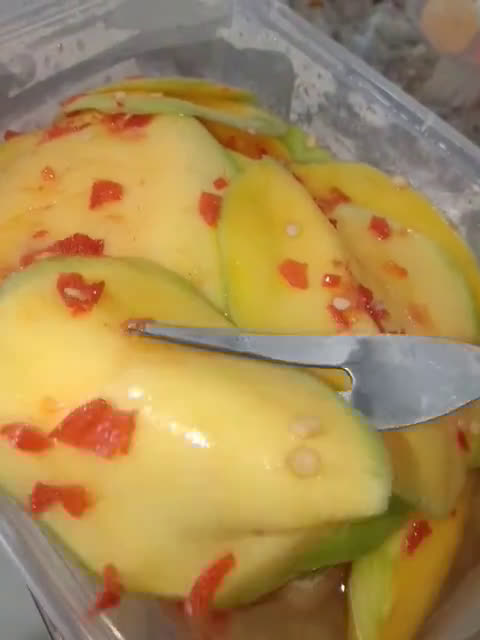 Foto langkah ke 5 dari resep Manisan Mangga.