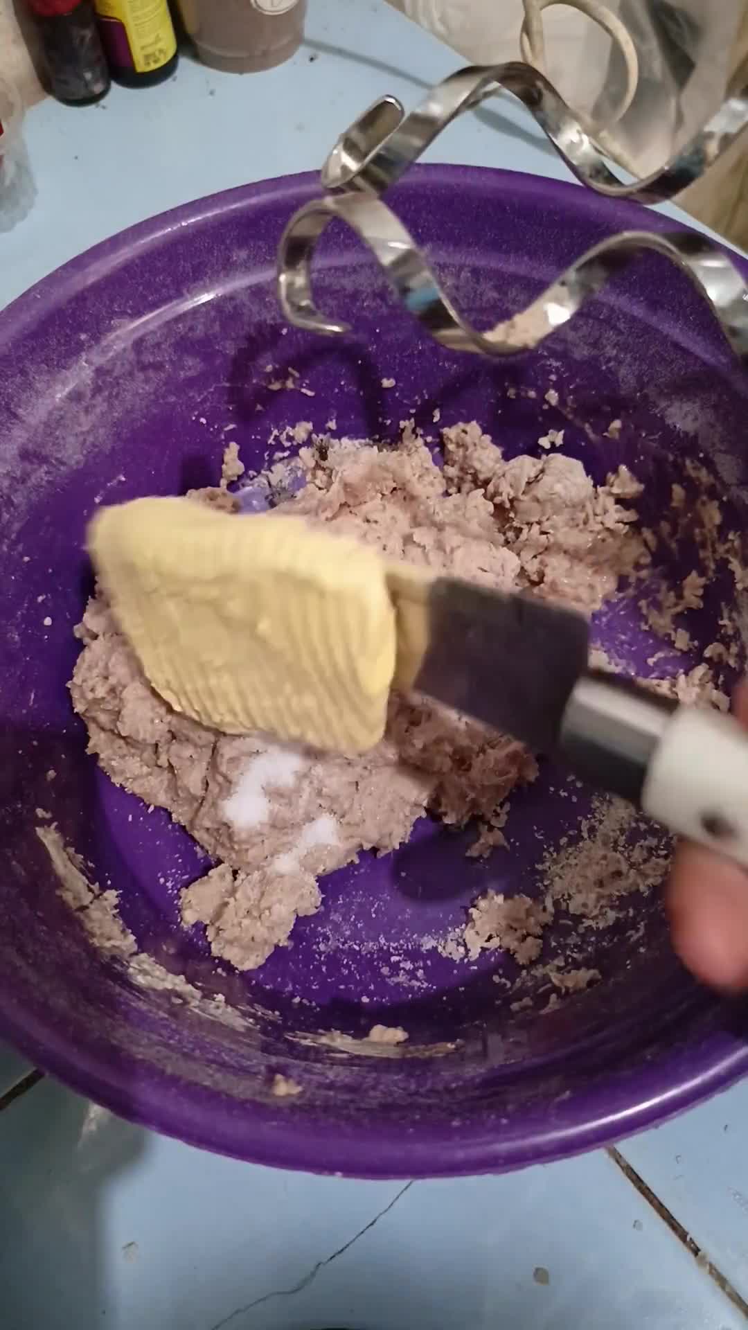 Foto langkah ke 8 dari resep Roti cokelat.