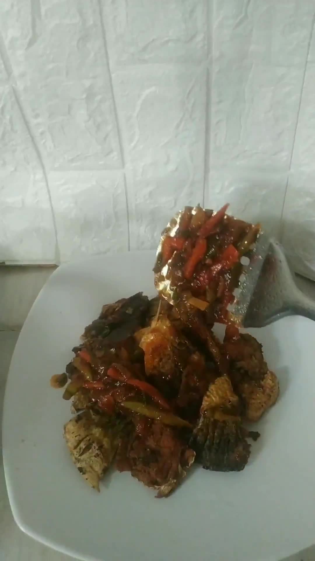 Foto langkah ke 5 dari resep Bandeng Pedas Manis.